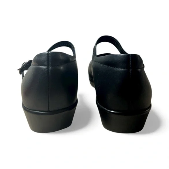 SAS Women's Black Mary Jane Flats - Picture 7 of 7